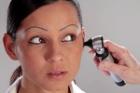 Ибупрофен и парацетамол признали опасными для женского слуха