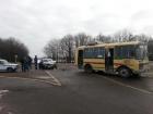 На Ставрополье «легковушка» столкнулась с рейсовым автобусом