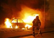 В Пятигорске загорелся припаркованный возле дома автомобиль