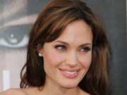 Анджелина Джоли открыла аккаунт на «Твиттере»