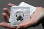 Папа велел верующим снять презервативы