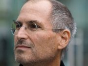 Главу Apple  Стива Джобса вызвали в суд