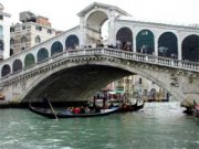 Власти Венеции и Флоренции вводят туристический налог