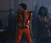 Куртку Майкла Джексона продали за 1,8 миллиона