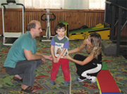 Вместе с детьми-инвалидами будут реабилитировать и их родителей