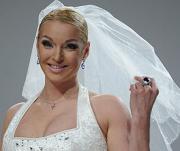 Волочкова удивила свадебным платьем