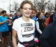 Наталья Водянова пробежала 21 километр