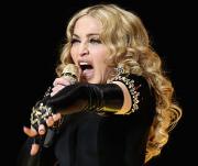 Мадонна оставила позади Элвиса Пресли