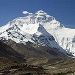 Сход лавины в Гималаях унёс жизни 135 человек