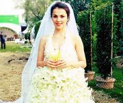 Сати Казанова показала свадебное платье