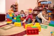 Средняя зарплата воспитателя в детском саду должна составить 11 478 рублей