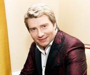 Зачем украинские певицы достают Николая Баскова?