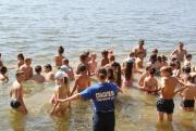 Cпасатели ПАСС СК обучают детей плаванию с помощью собаки