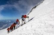 Ставропольские альпинисты установят Знамя Победы на Эльбрусе