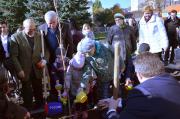 В Ставрополе высадили 7 тысяч деревьев и заложили сквер Дружбы народов