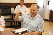 В Ставрополе полицейским торжественно вручили ключи от новых квартир
