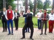 Первый канал убрал из эфира пародию на «зажигательный танец Медведева»