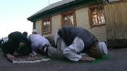 Мусульмане молящиеся на улице – нарушают закон о митингах
